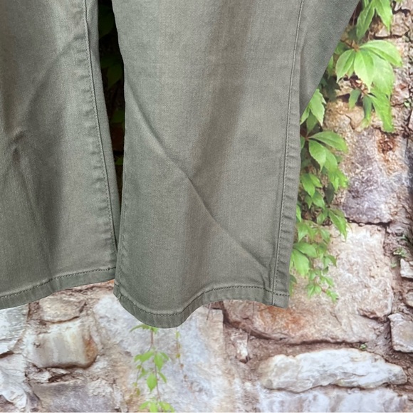 NWT TORRID Olive Cropped Bombshell Skinny Jeans, 28W - Picture 5 of 11